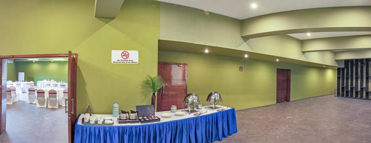 Club Mahindra Corbett Hotell Dhikuli Exteriör bild