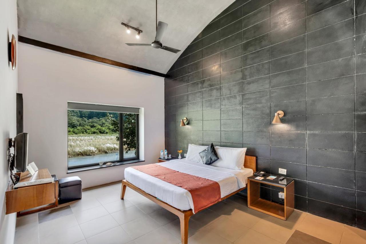 Club Mahindra Corbett Hotell Dhikuli Exteriör bild
