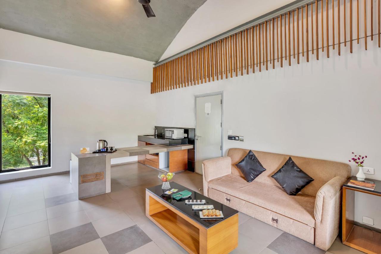 Club Mahindra Corbett Hotell Dhikuli Exteriör bild